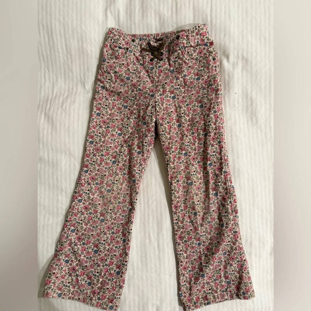 Gymboree English garden lace up Corduroy Pants with matching outfit